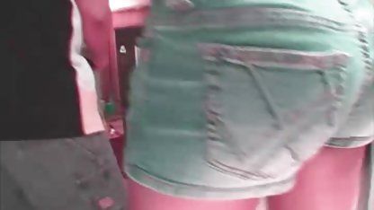 Hot bercerai dengan suaminya di hari ulang tahunnya sebagai hadiah jav xxx bokep dari istrinya Hitam kekasih